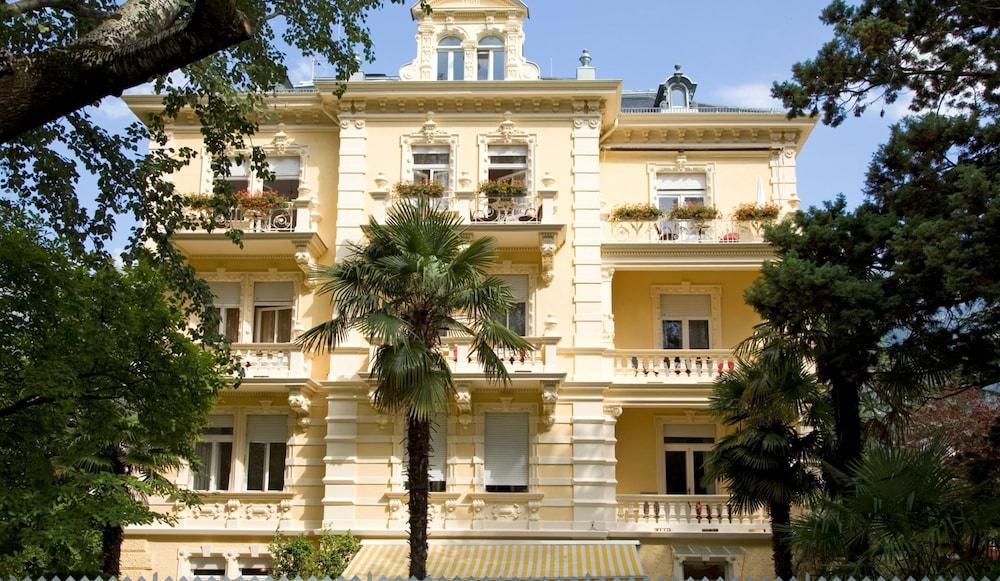 Hotel Villa Westend Merano Esterno foto