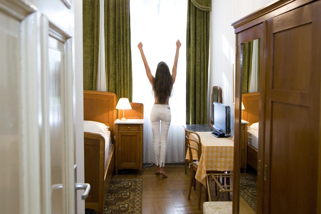 Hotel Villa Westend Merano Esterno foto